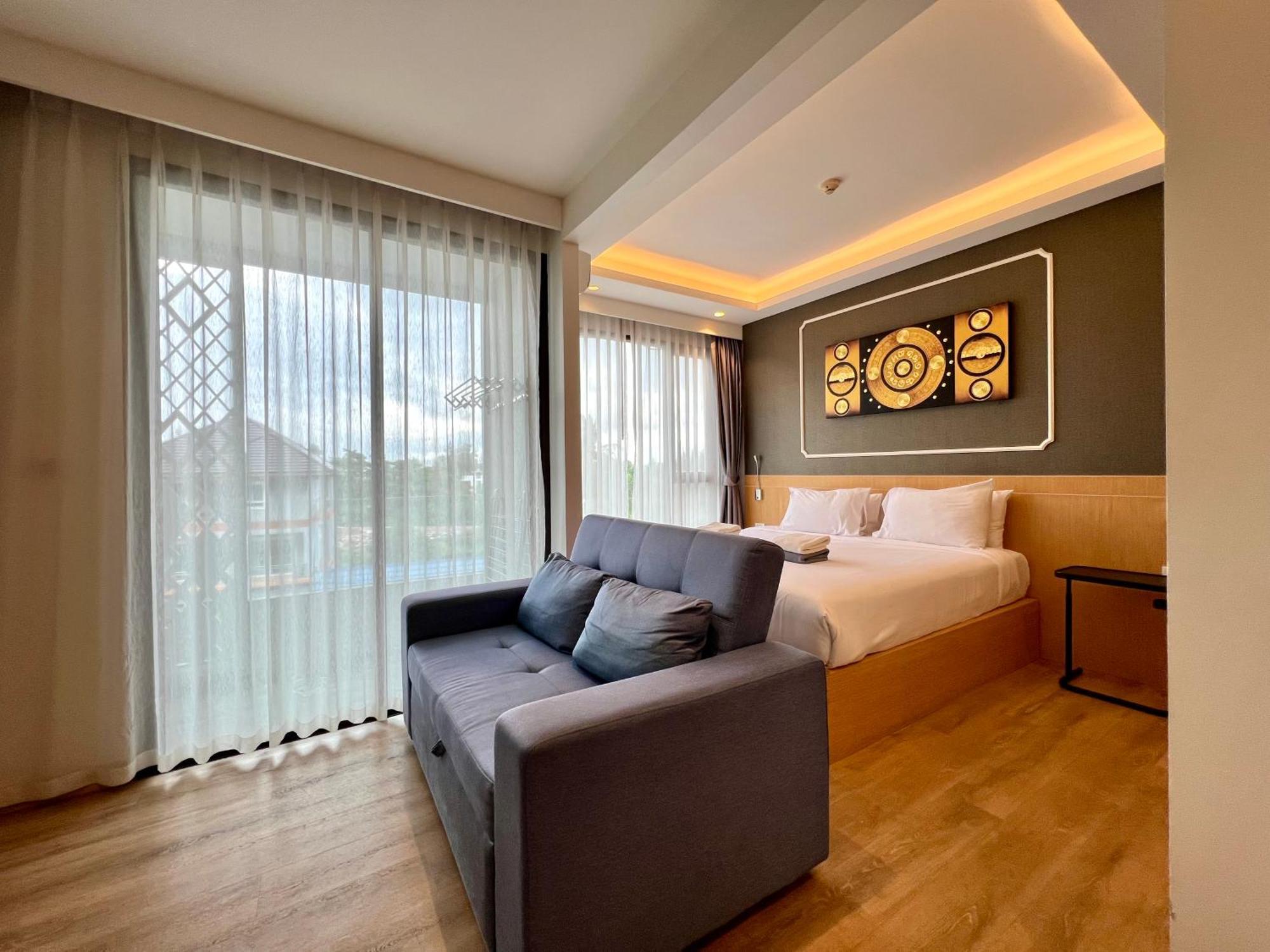Aristo 2 Phuket By Resava Lejlighedshotel Eksteriør billede