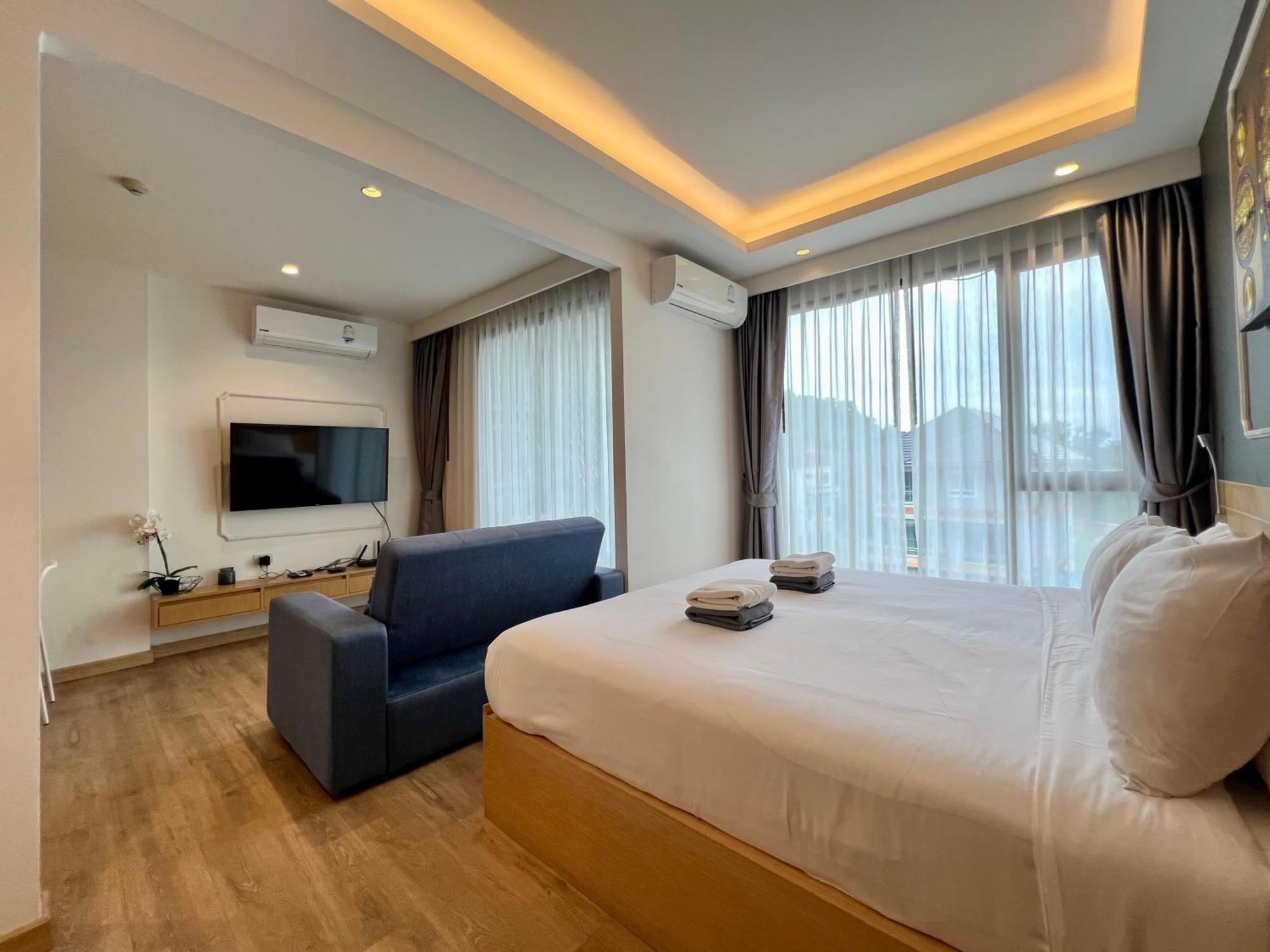 Aristo 2 Phuket By Resava Lejlighedshotel Eksteriør billede