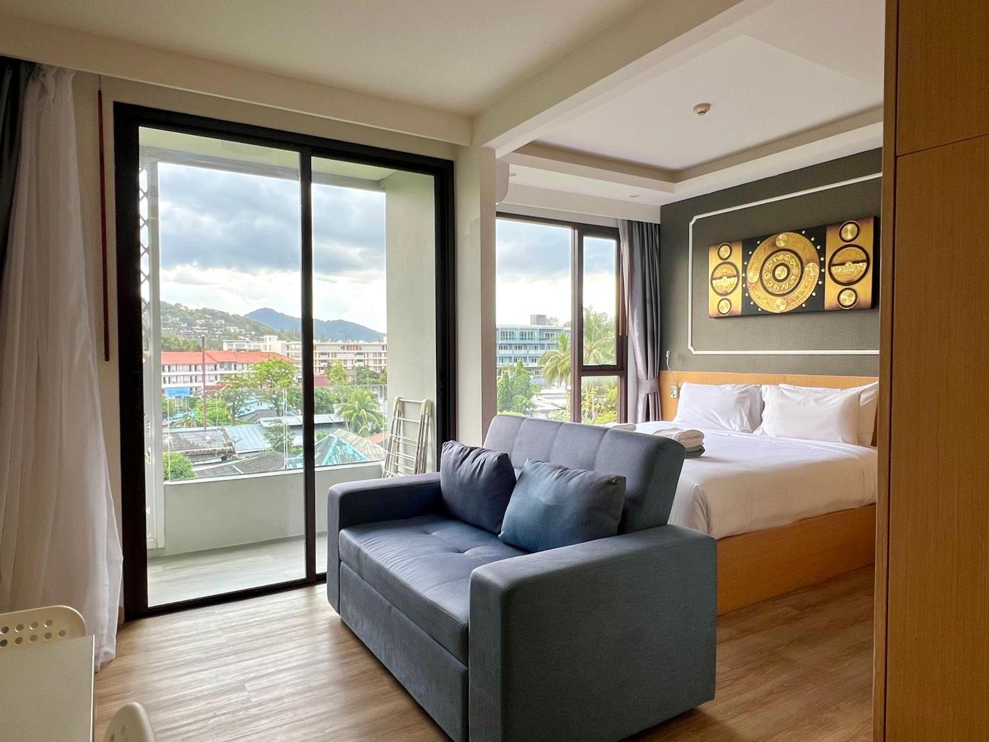 Aristo 2 Phuket By Resava Lejlighedshotel Eksteriør billede
