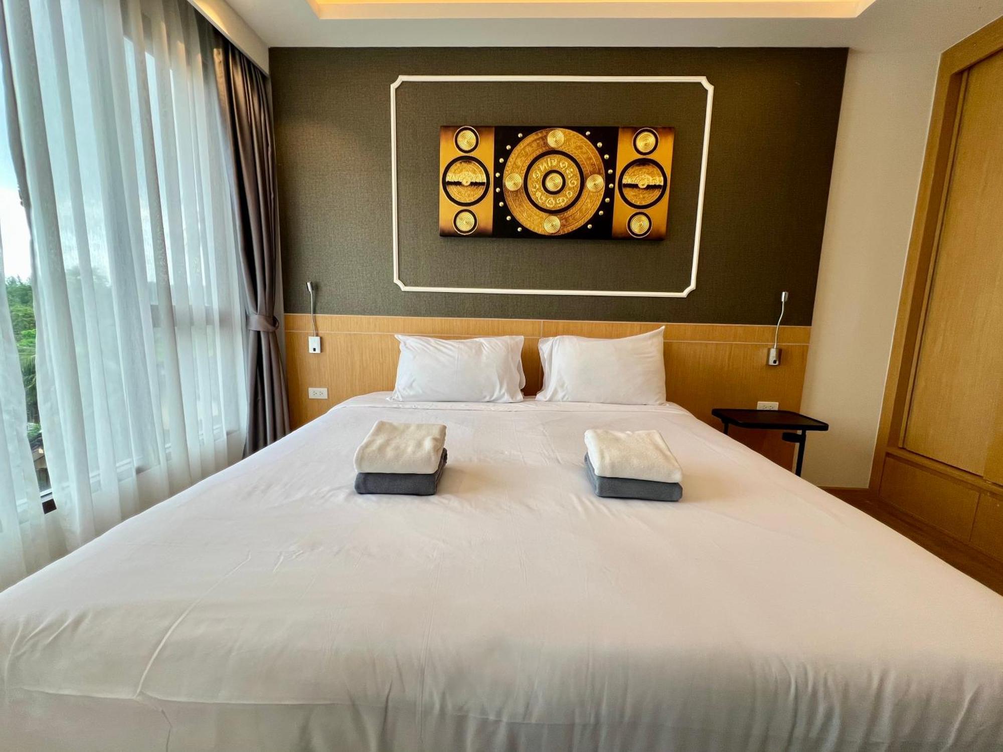 Aristo 2 Phuket By Resava Lejlighedshotel Eksteriør billede